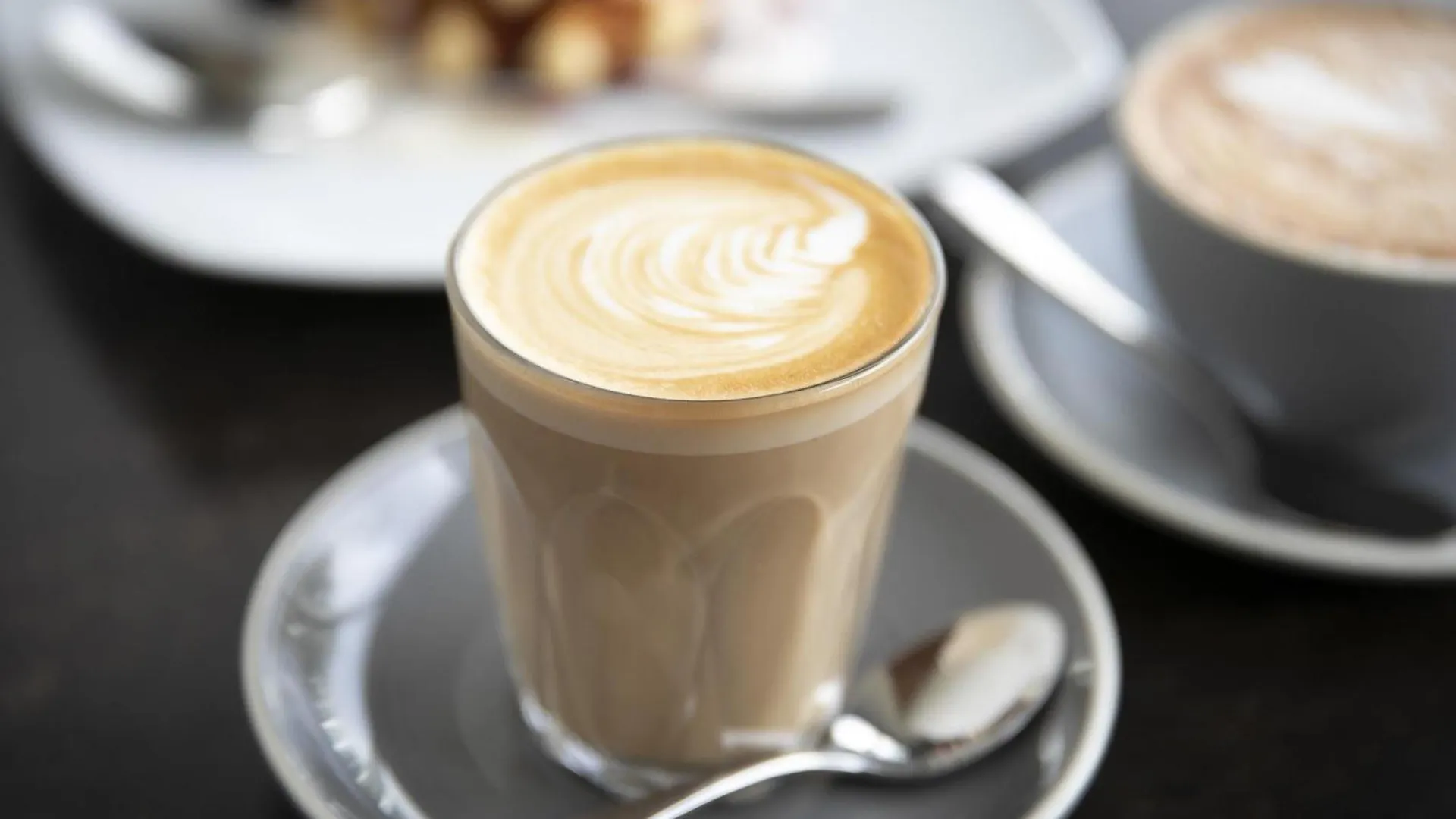 6 Top-Rated Airport Hotels Near Sydney Airport In Mascot