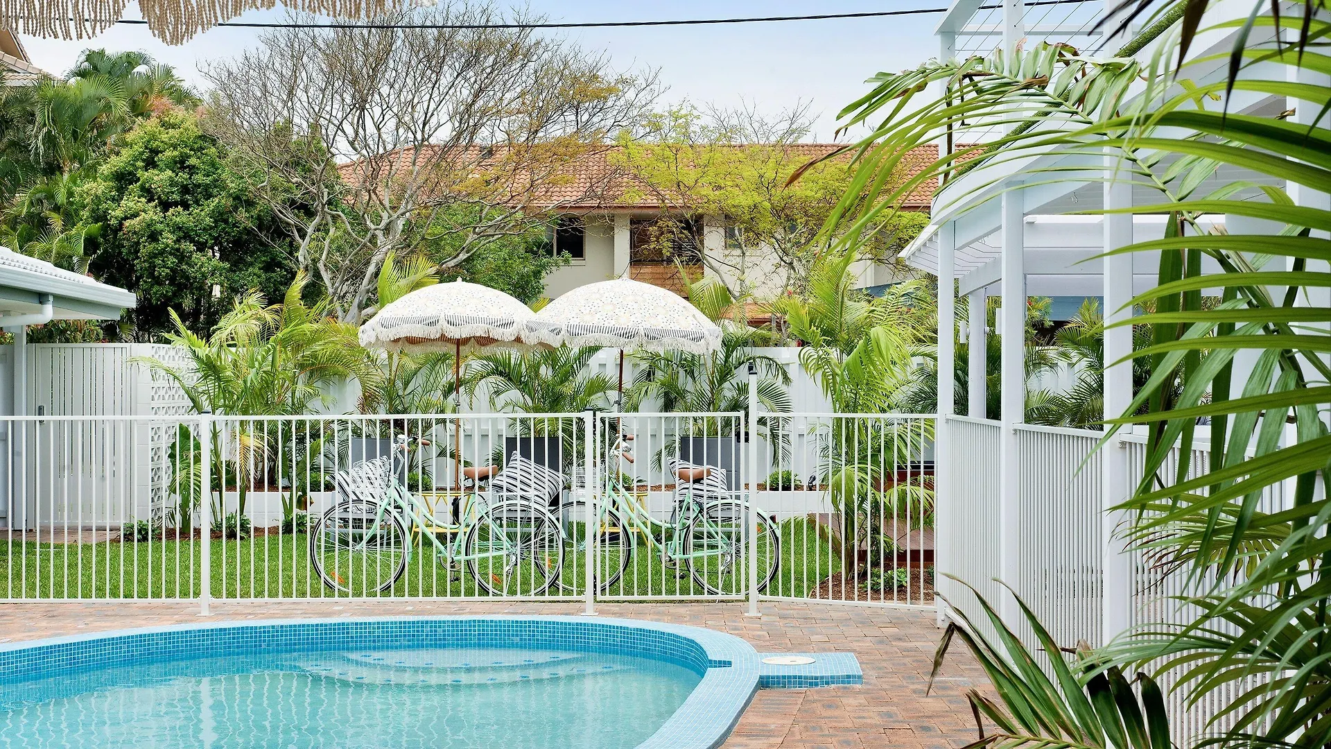 Staying in Mermaid Beach: 7 Hotels Compared for Gold Coast
